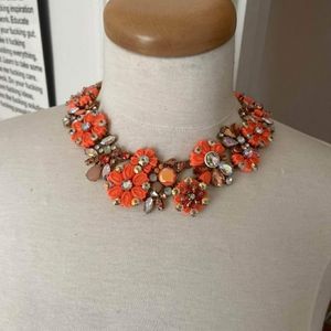 Jcrew cosmo necklace in excellent preowned condition 👌